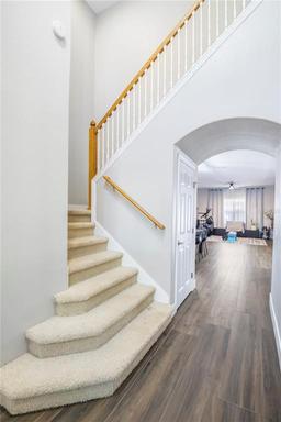 Picture of 523 Brookeshire Drive, Davenport, FL 33837