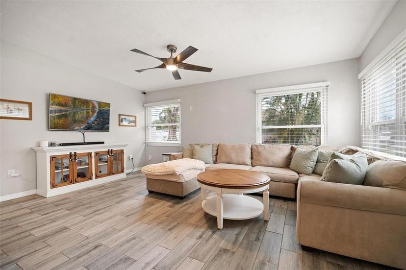 Picture of 7360 Organdy Drive N, St Petersburg FL 33702