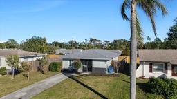 Picture of 1040 Hope Street, Venice, FL 34285