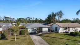Picture of 1040 Hope Street, Venice, FL 34285