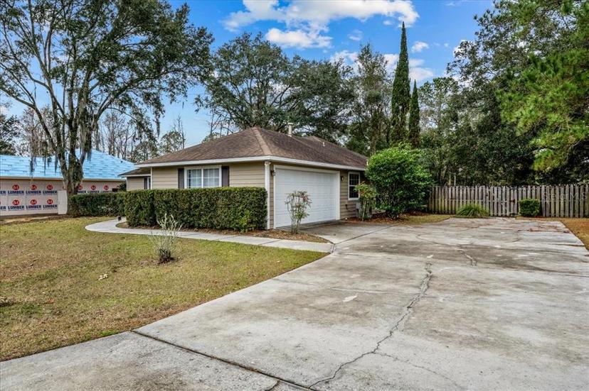 Picture of 10620 NW 61St Terrace, Alachua FL 32615