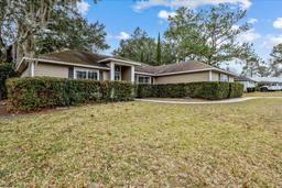 Picture of 10620 NW 61St Terrace, Alachua, FL 32615
