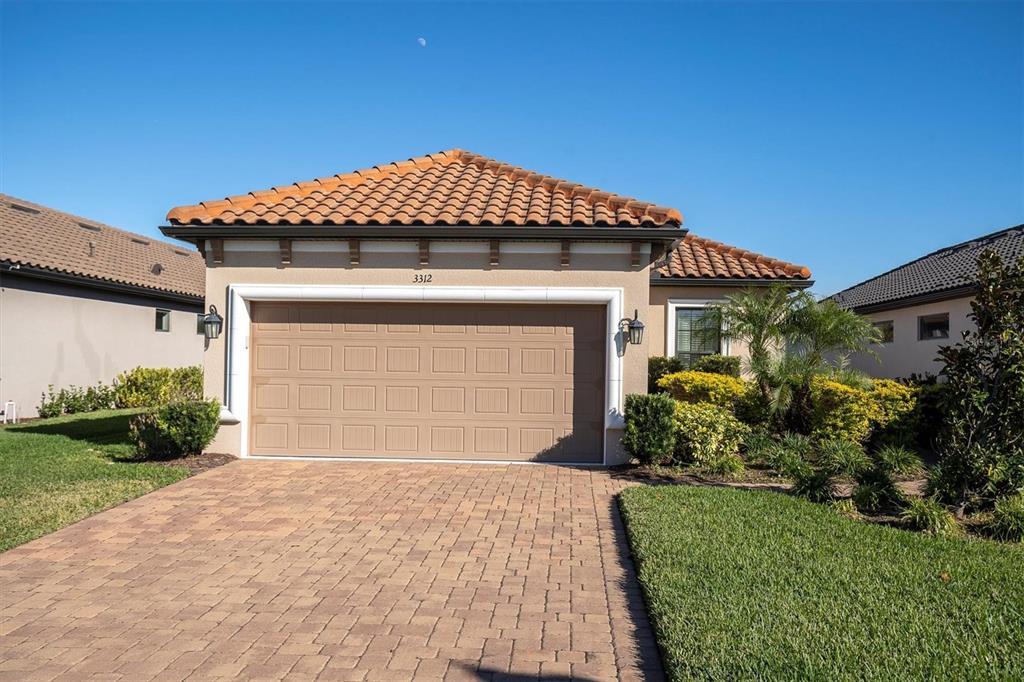 Picture of 3312 Francoa Drive, Odessa, FL 33556