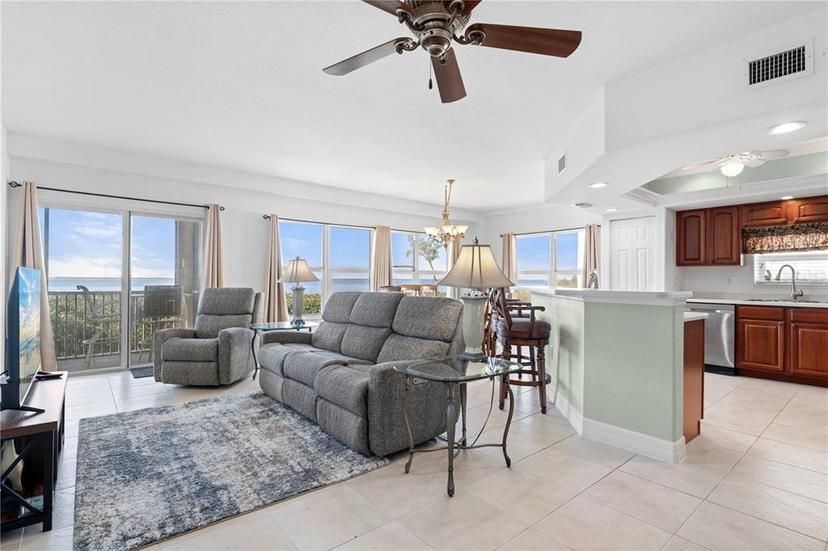 Picture of 101 N Marion Court Unit 114, Punta Gorda FL 33950