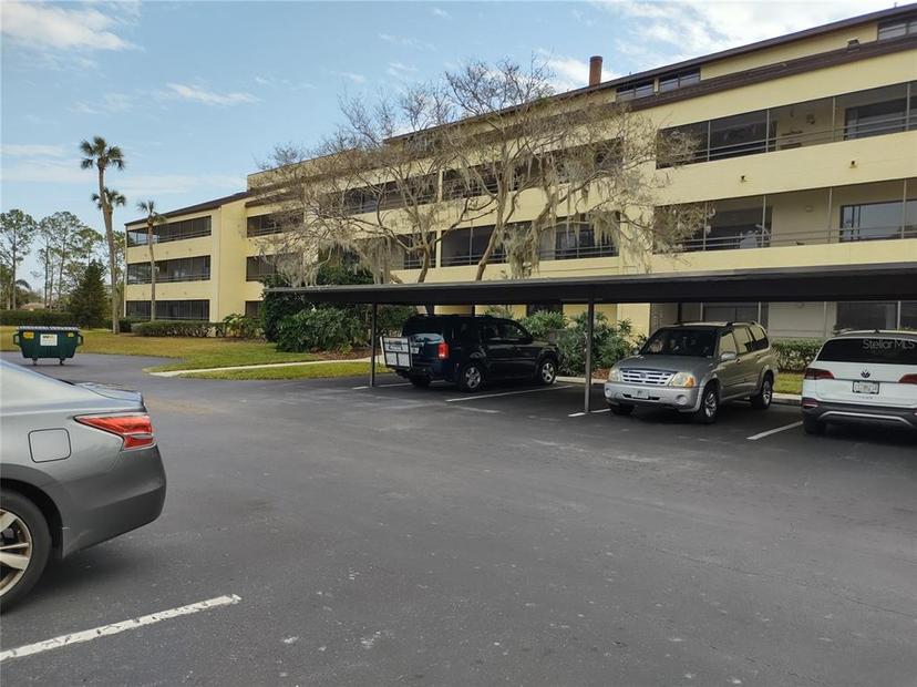 Picture of 13612 SOUTH Village Drive Unit 105, Tampa FL 33618