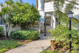 Picture of 277 Sherwood Drive Unit 277D, Bradenton, FL 34210