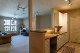Picture of 4221 W Spruce Street Unit 1212, Tampa, FL 33607