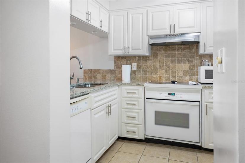 Picture of 1551 Beach Road Unit 205, Englewood FL 34223
