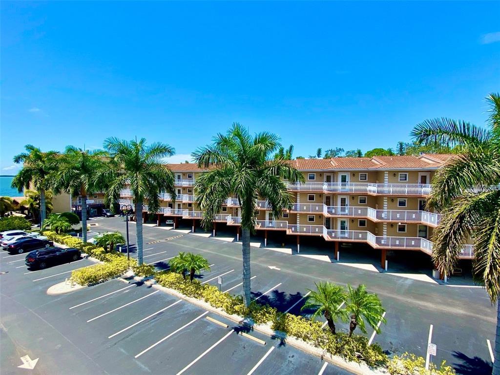 Picture of 1420 Bayshore Boulevard Unit 316, Dunedin, FL 34698