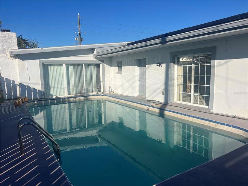 Picture of 246 94Th Avenue N, St Petersburg FL 33702