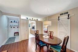 Picture of 649 Tamiami Trail S Unit 107, Venice, FL 34285