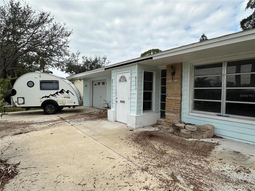 Picture of 1879 New Hampshire Avenue Ne, St Petersburg FL 33703