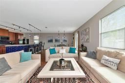 Picture of 363 64Th Avenue Circle E, Bradenton, FL 34203