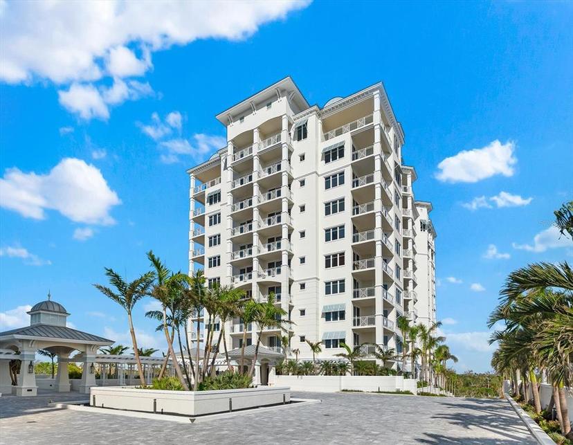 Picture of 2050 Benjamin Franklin Drive Unit B304, Sarasota FL 34236