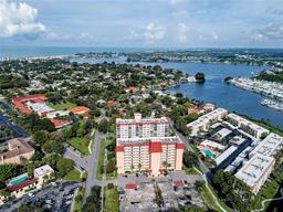 Picture of 232 Saint Augustine Avenue Unit 704, Venice, FL 34285