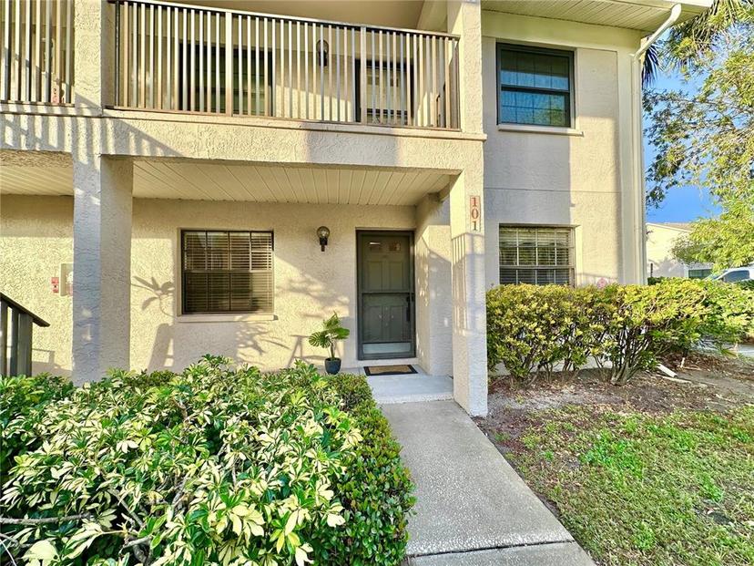 Picture of 2119 Elm Street Unit 101, Dunedin FL 34698
