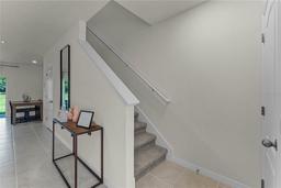 Picture of 3332 Private Oak Drive, Apopka, FL 32703