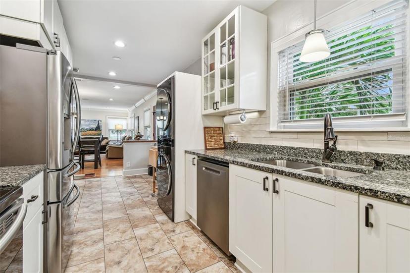 Picture of 487 9Th Avenue N, St Petersburg FL 33701