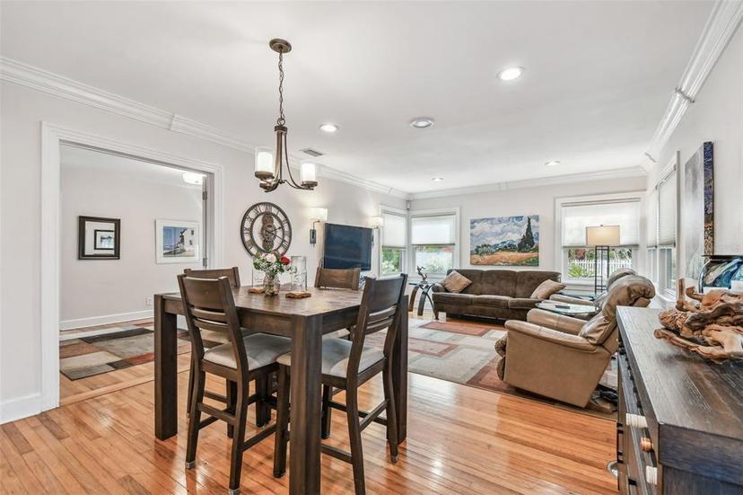 Picture of 487 9Th Avenue N, St Petersburg FL 33701