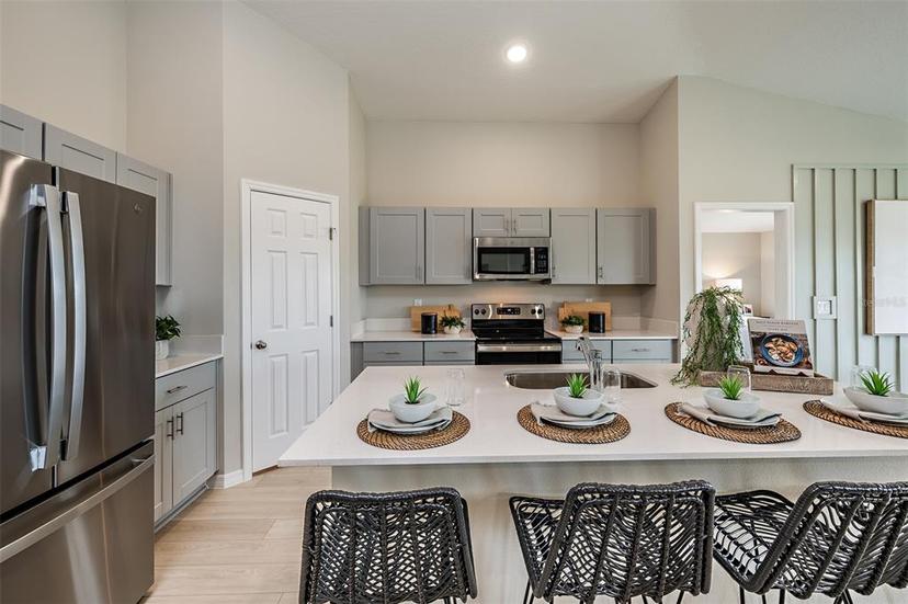 Picture of 1090 Foreshore Lane, Haines City FL 33844