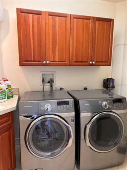 Picture of 8749 The Esplanade Unit 29, Orlando, FL 32836