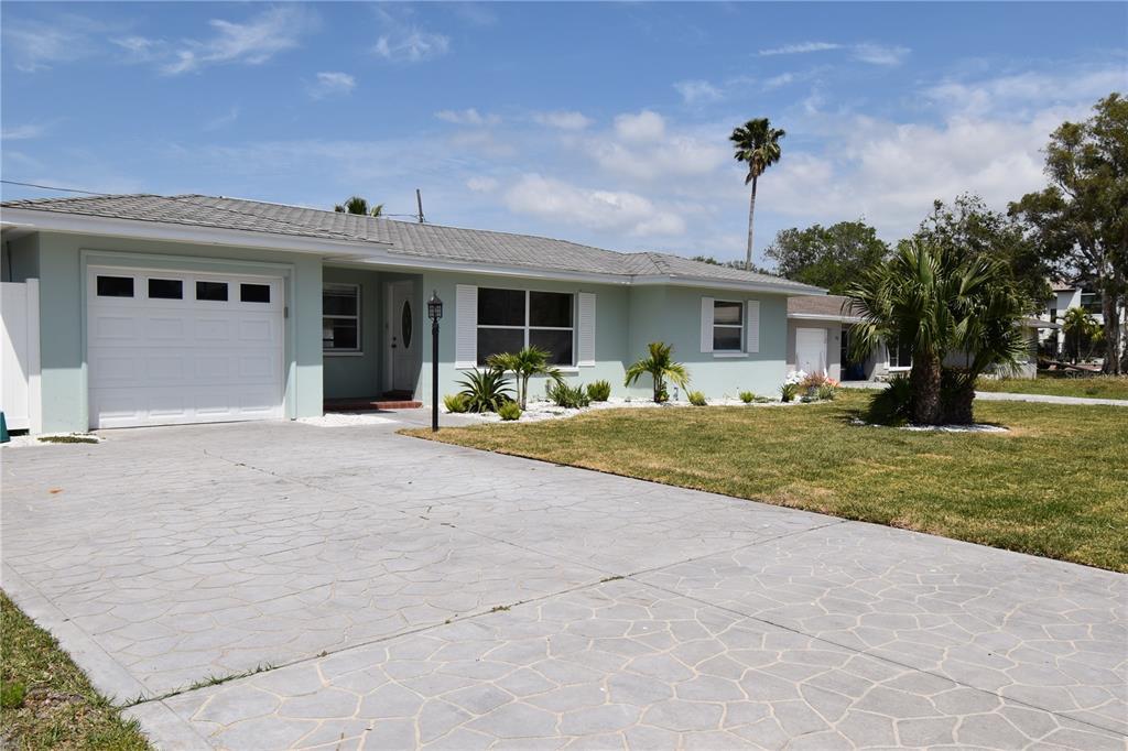 Picture of 123 9Th Street, Belleair Beach, FL 33786