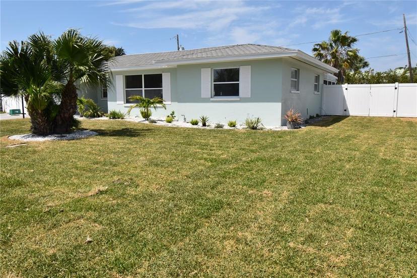 Picture of 123 9Th Street, Belleair Beach FL 33786