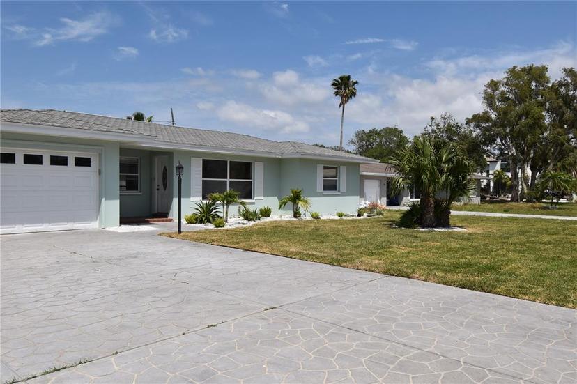 Picture of 123 9Th Street, Belleair Beach FL 33786