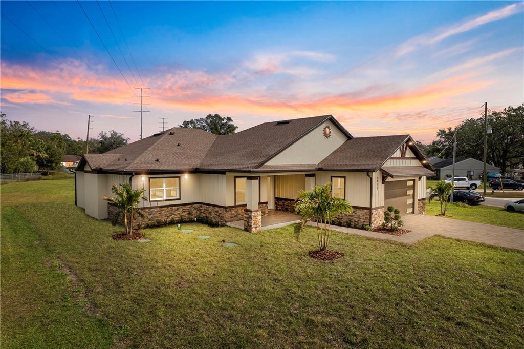 Picture of 2972 Lake Saxon Drive, Land O Lakes, FL 34639