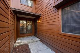 Picture of 900 SW 62Nd Boulevard Unit C17, Gainesville, FL 32607