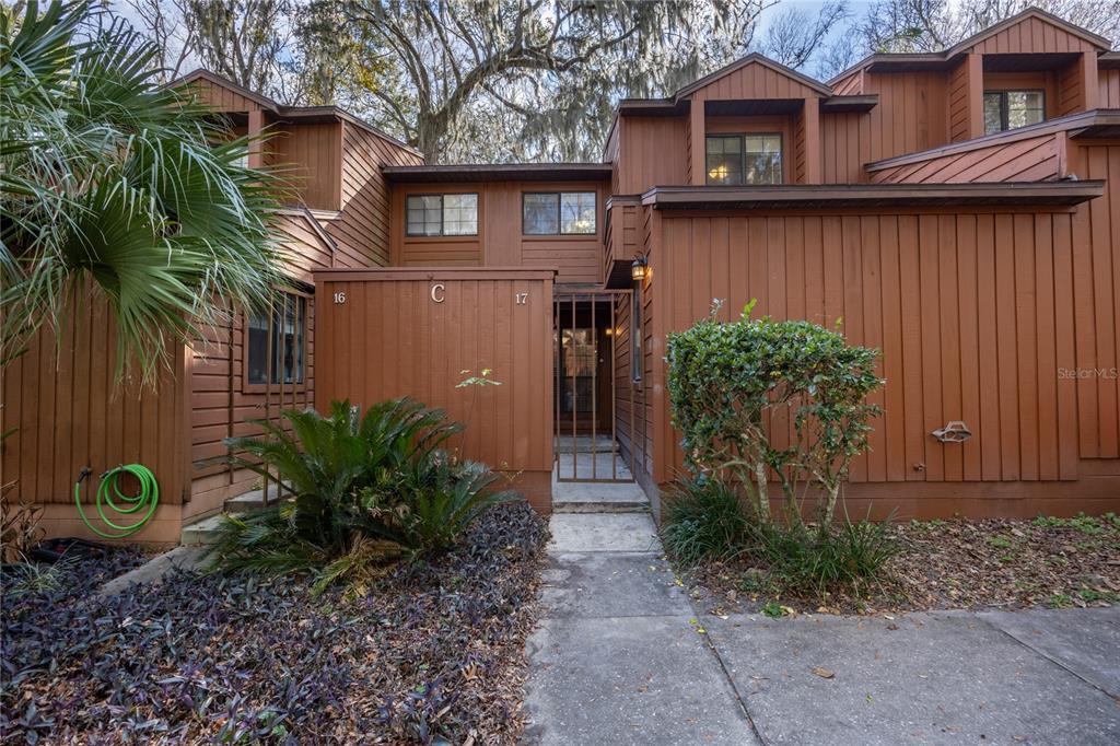 Picture of 900 SW 62Nd Boulevard Unit C17, Gainesville, FL 32607