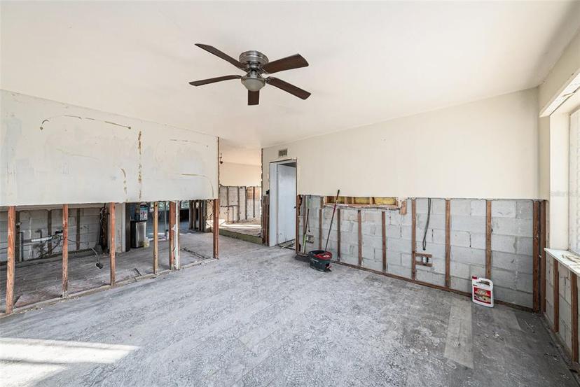 Picture of 415 Country Club Drive, Oldsmar FL 34677