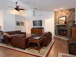 Picture of 16550 NW 46Th Street, Morriston, FL 32668