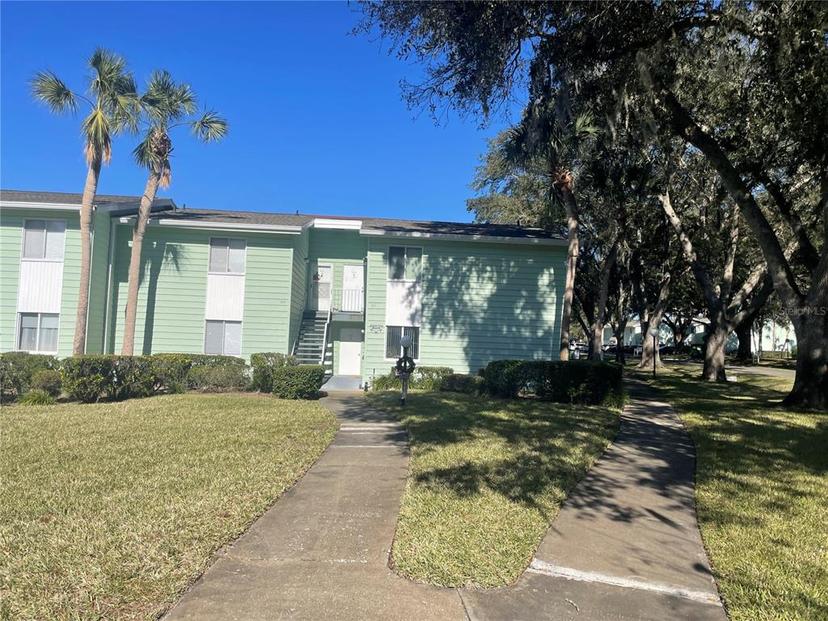 Picture of 533 Midway Drive Unit B, Ocala FL 34472
