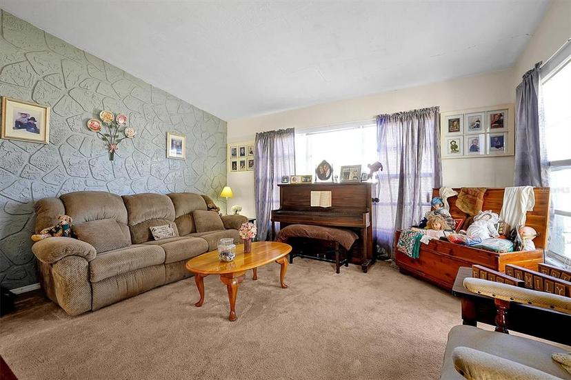 Picture of 112 Azalea Lane, Sanford FL 32773