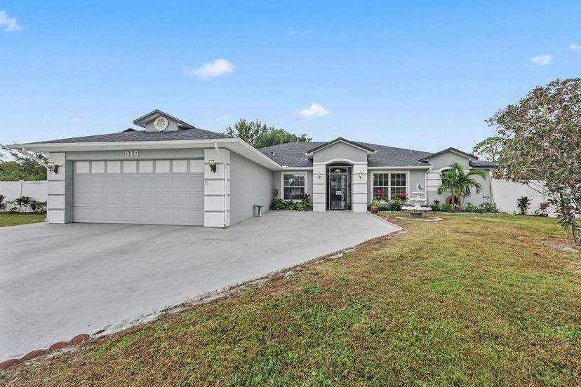 Picture of 918 San Paulo Way, Kissimmee FL 34758
