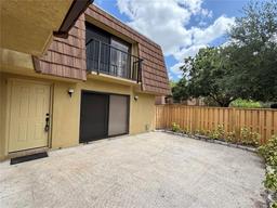 Picture of 5341 Bamboo Court Unit 418, Orlando, FL 32811