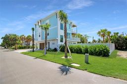 Picture of 630 Companion Way, Longboat Key, FL 34228