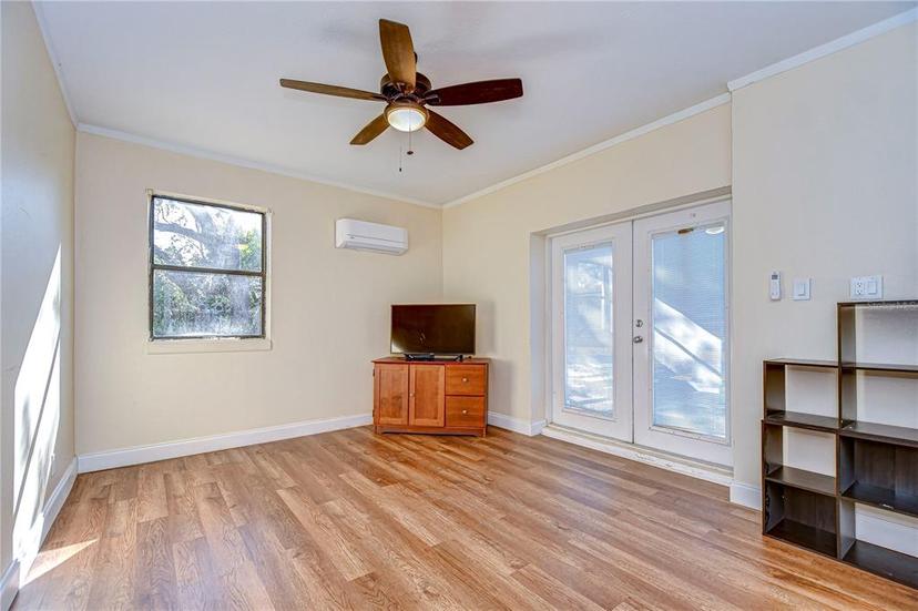Picture of 9650 Starline Drive, Dade City FL 33525