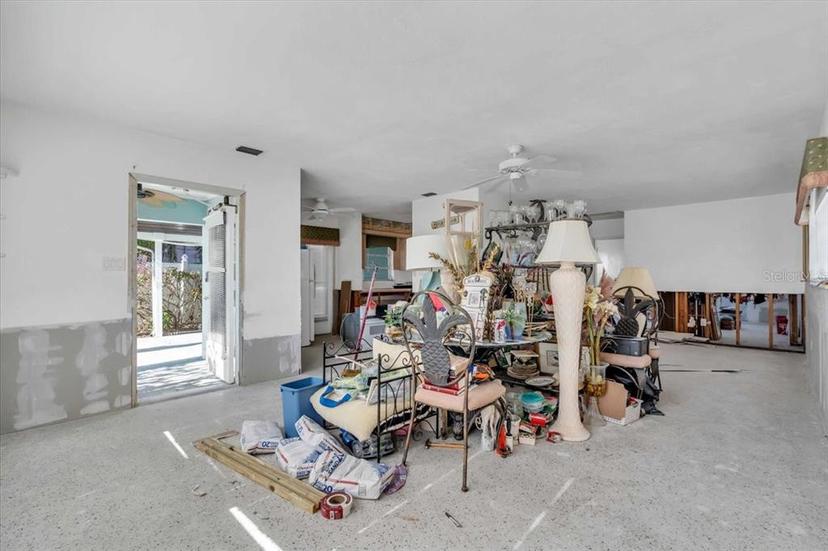 Picture of 11435 2Nd Street E, Treasure Island FL 33706