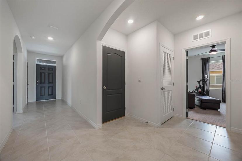Picture of 2128 Silver Brook Way, Davenport FL 33837