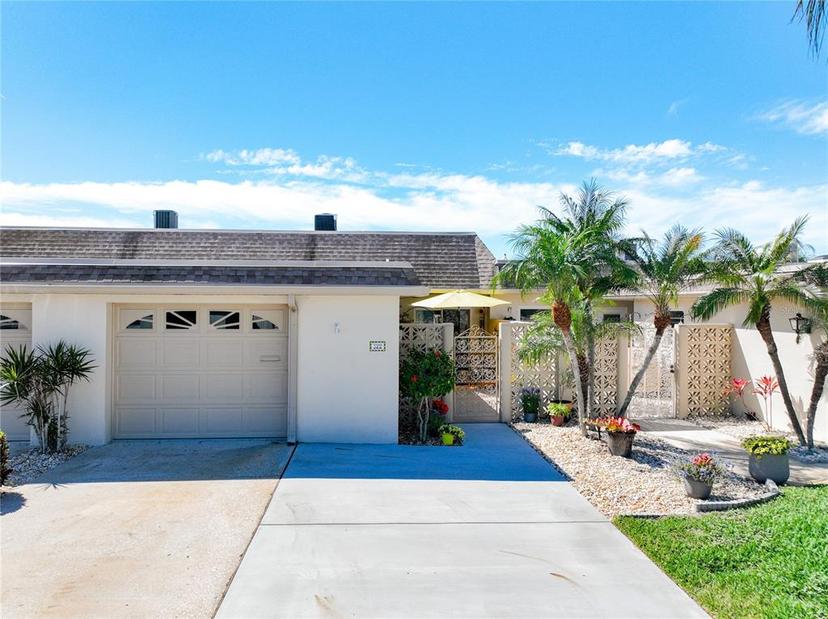 Picture of 322 Boca Ciega Point Boulevard N, St Petersburg FL 33708