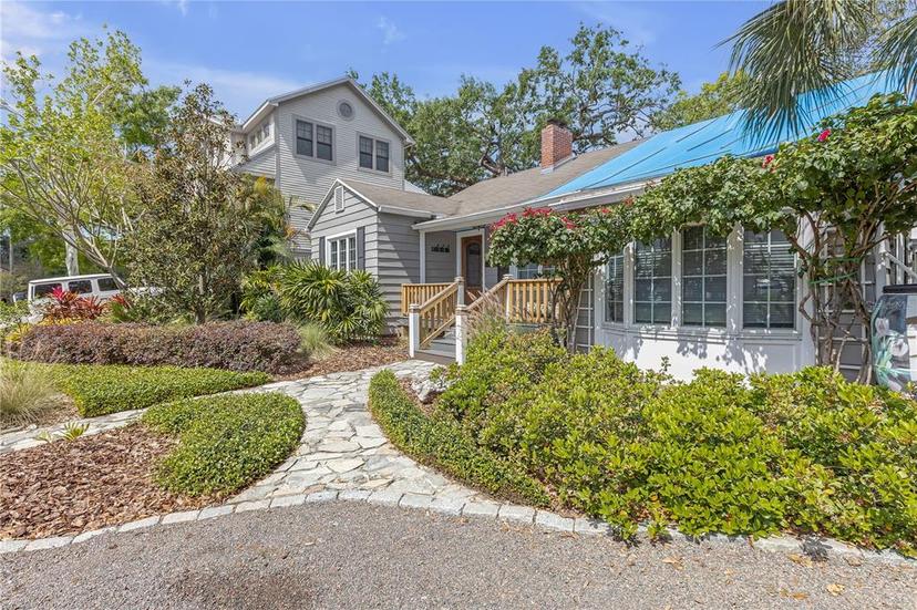Picture of 1214 E Park Circle, Tampa FL 33604