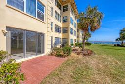Picture of 3810 Gulf Of Mexico Drive Unit F105, Longboat Key, FL 34228
