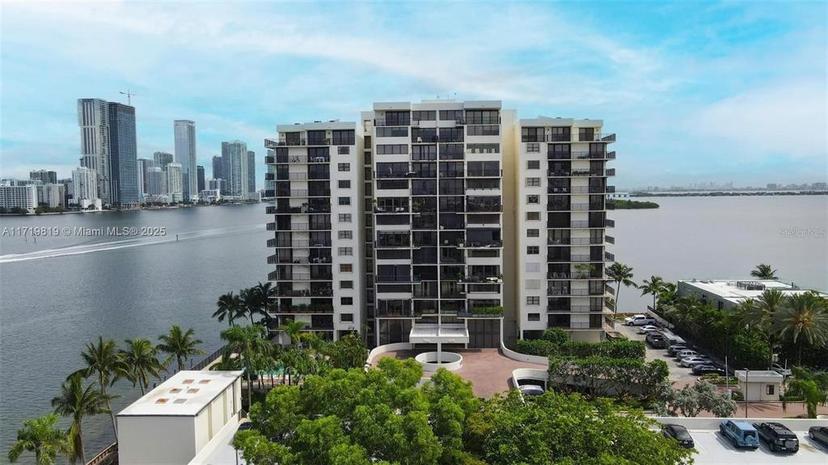 Picture of 801 N Venetian Unit 706, Miami FL 33139