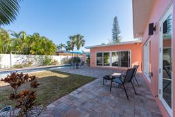 Picture of 5611 8Th Avenue N, St Petersburg, FL 33710