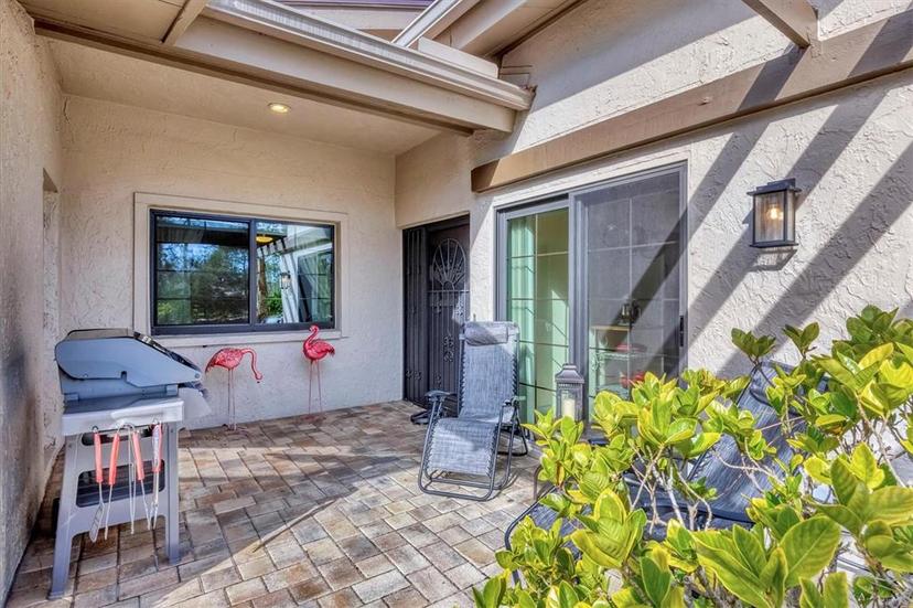 Picture of 5625 Pipers Waite Unit 9, Sarasota FL 34235