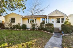 Picture of 718 40Th Avenue Ne, St Petersburg, FL 33703