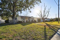 Picture of 718 40Th Avenue Ne, St Petersburg, FL 33703