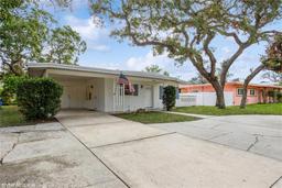 Picture of 51 Lexington Drive, Dunedin, FL 34698